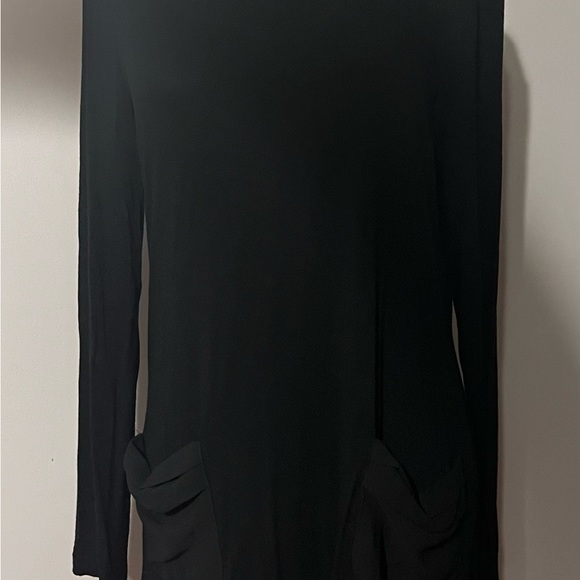 NWOT LOGO Long Sleeved Tunic w/ Pockets and Bussel in Black!! - Picture 5 of 8
